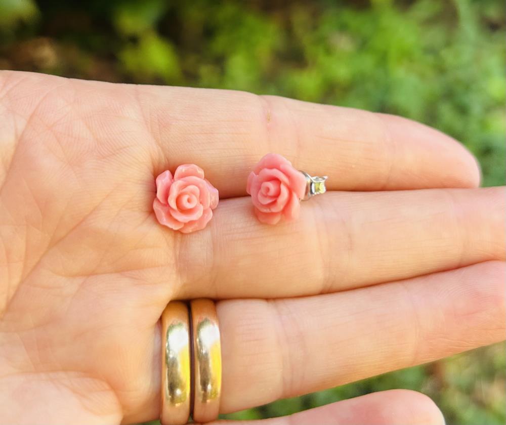 Rose pink earrings 